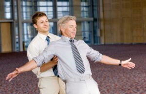 How to Build Trust at Work: Stephen Covey’s Leadership Principles in Action How to Build Trust at Work: Stephen Covey’s Leadership Principles in Action