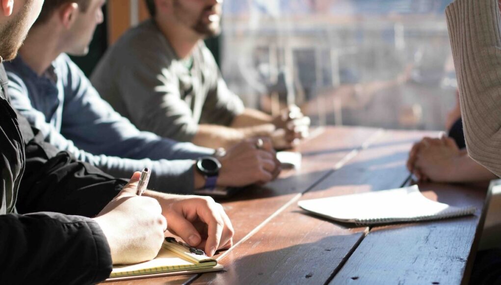 Slow Leadership_ How to Stay Connected in a World of Distractions